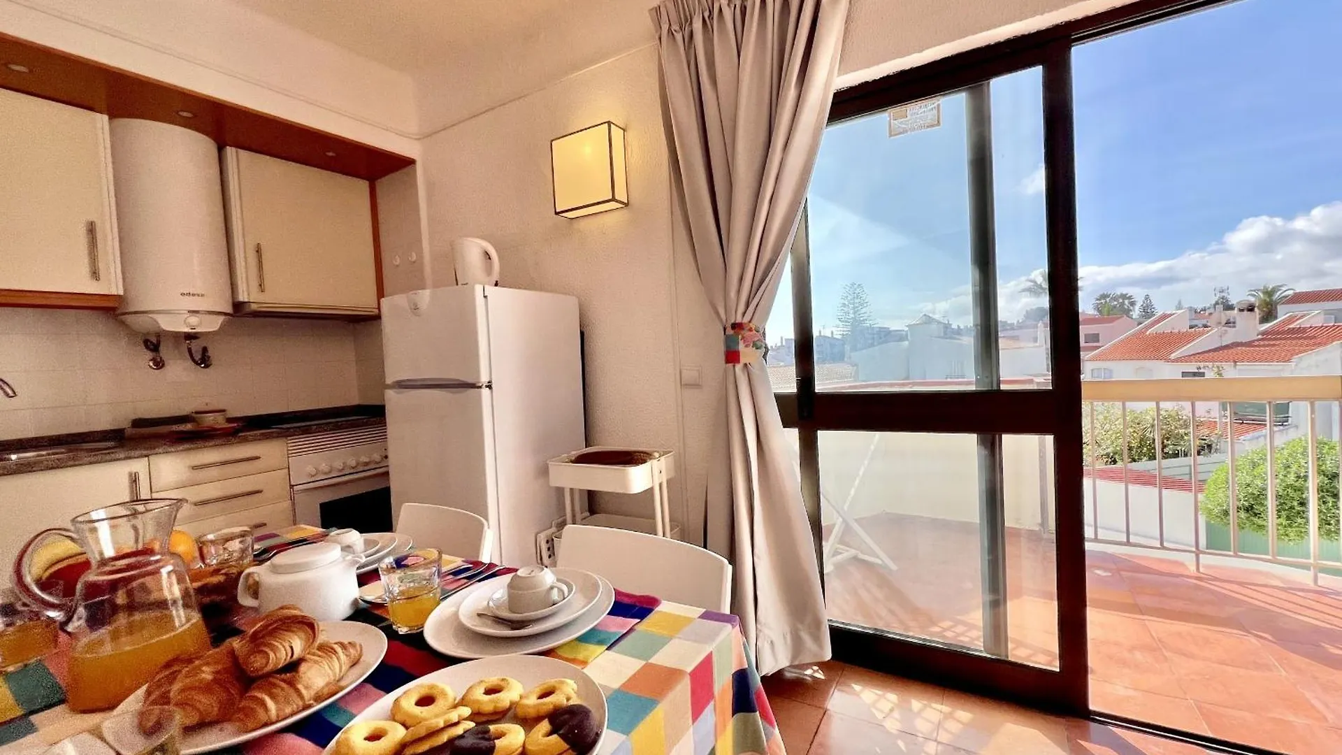 Albufeira Skylight 2 By Homing Apartment 0*,